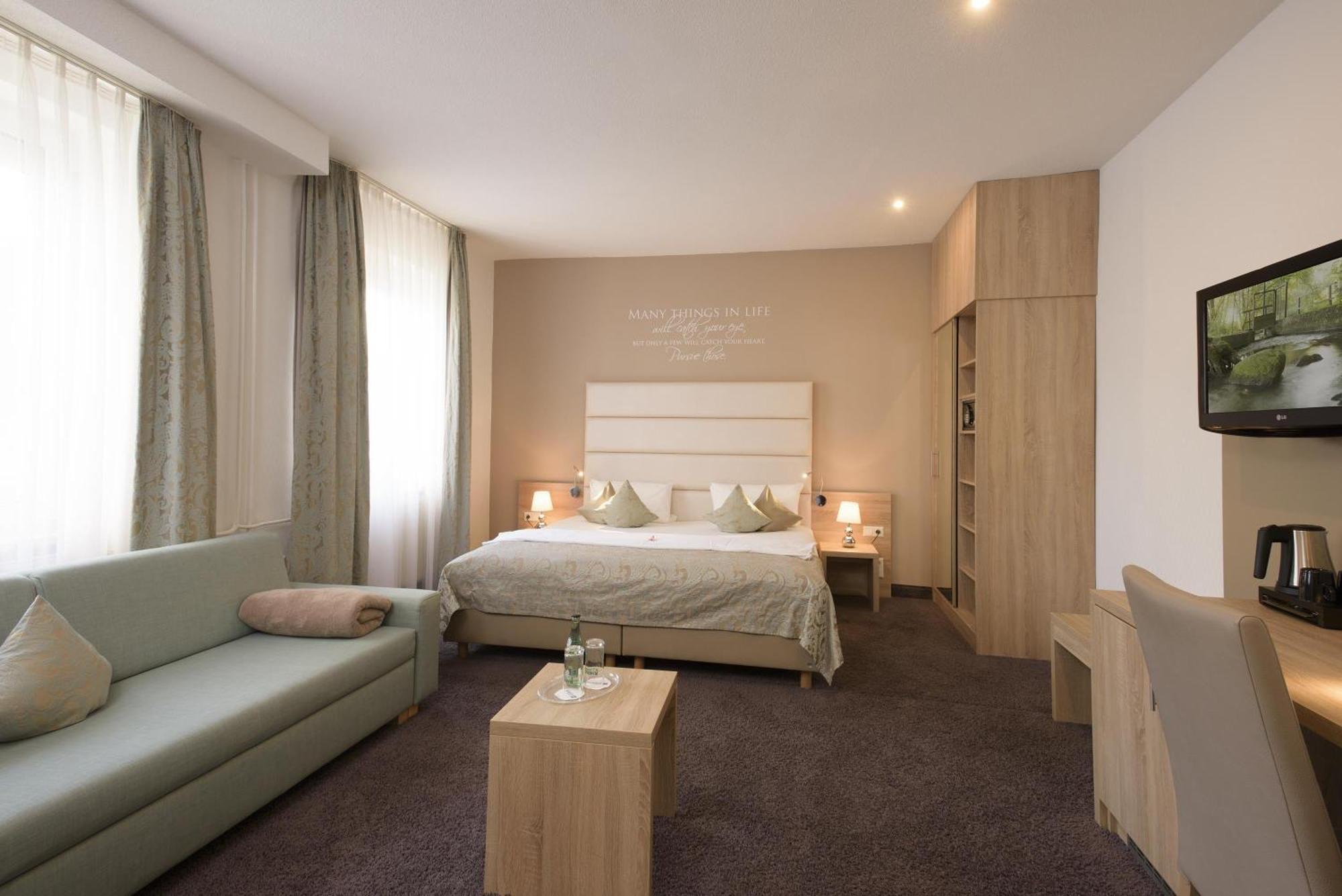 Best Western Hotel Lamm Singen Exterior foto